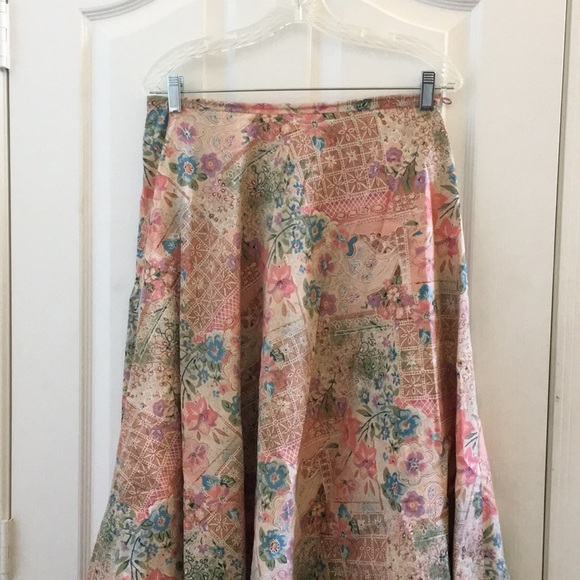 Brownstone Studio Skirt Medium - Picture 1 of 5